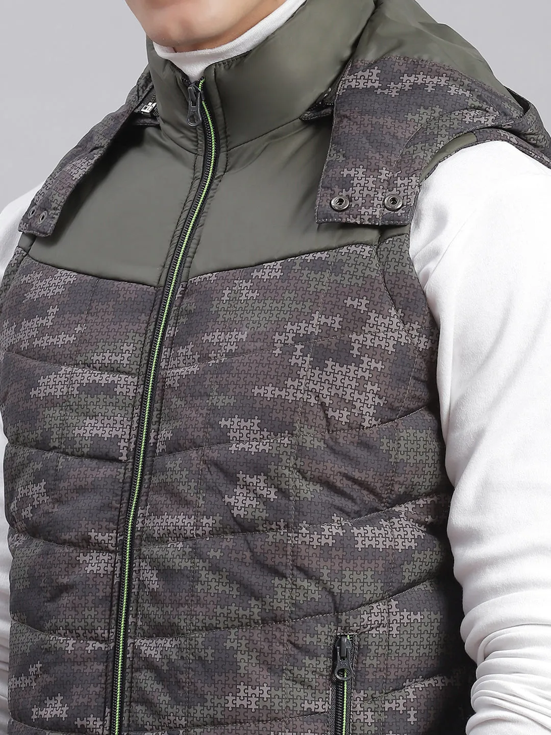 Men Grey Printed Hooded Sleeveless Jackets