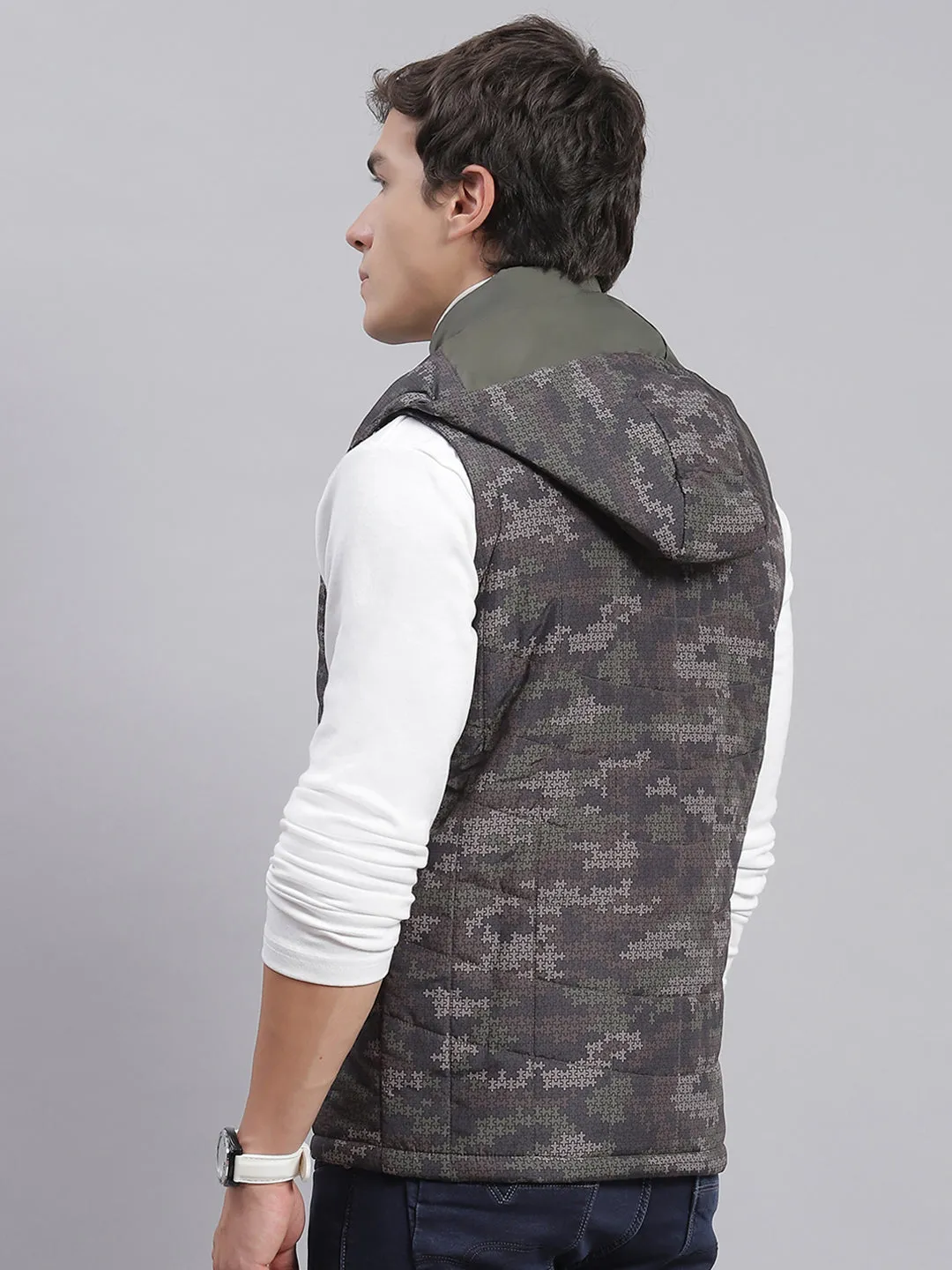 Men Grey Printed Hooded Sleeveless Jackets