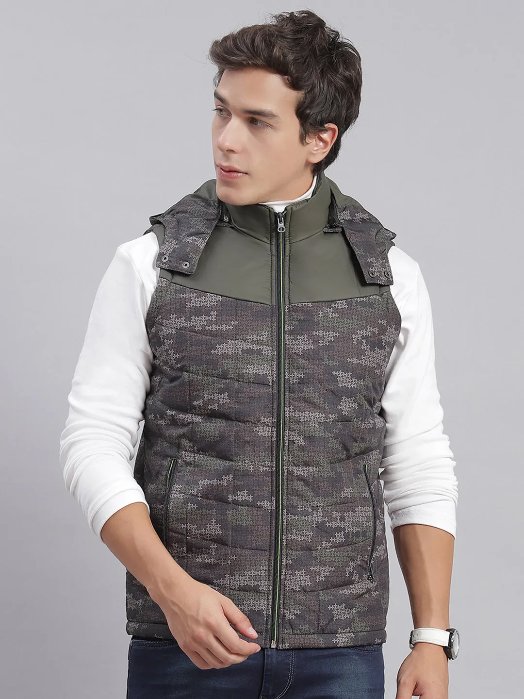 Men Grey Printed Hooded Sleeveless Jackets